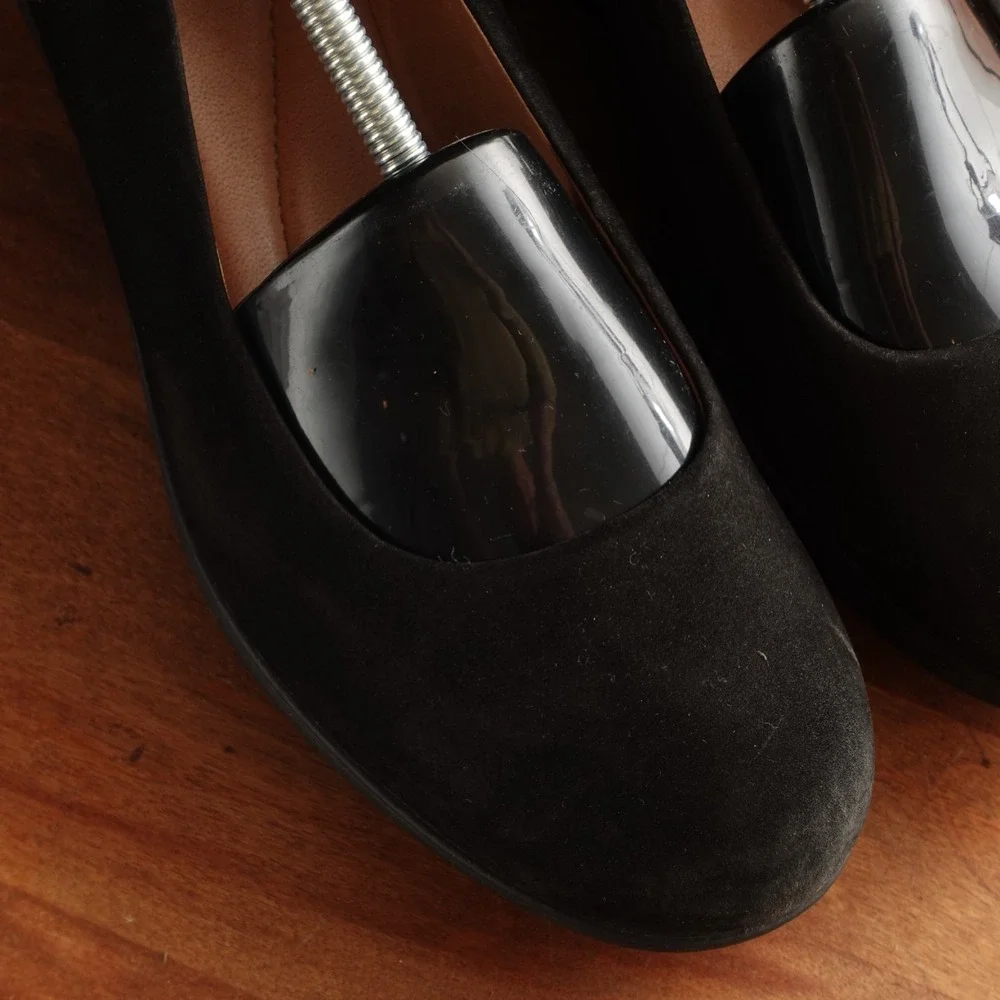 Clarks Shoes Womens SZ 9.5M BLK Claribel Fame Wedge Pump Leather Preppy Comfort